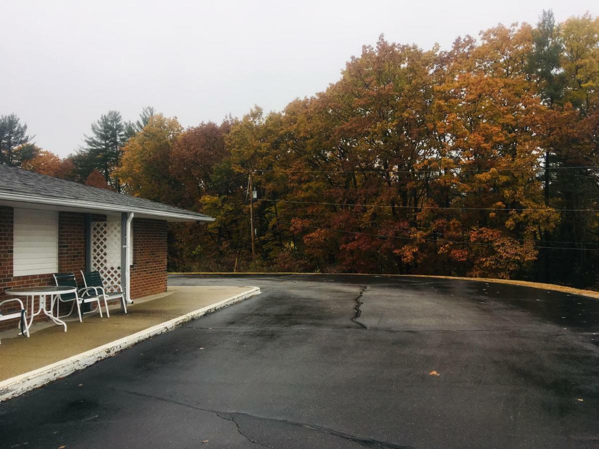 Anchorage Inn Rochester Exterior photo